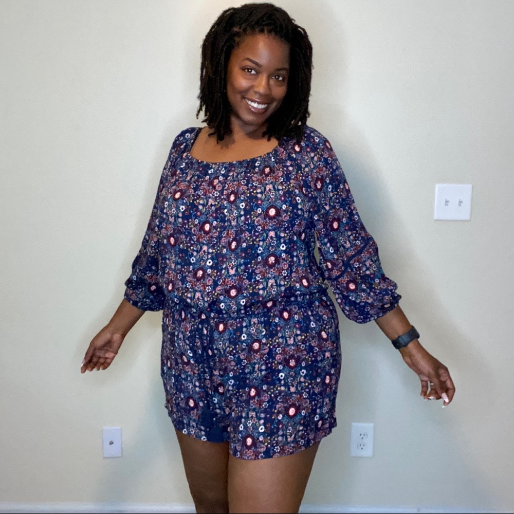 Mossimo Long Sleeved jumper with shorts